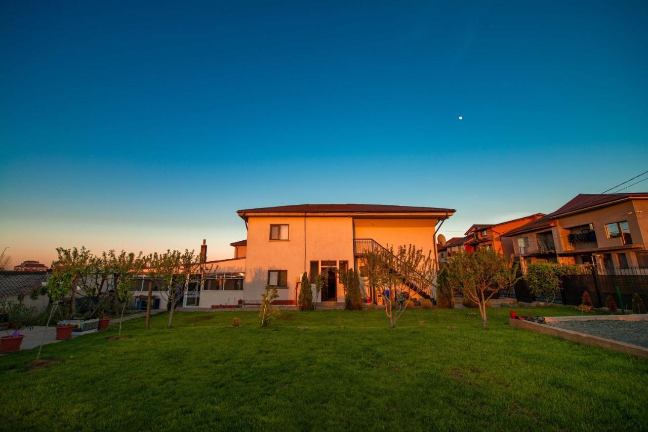 Casa Dumitrescu Hotel Navodari Exterior photo